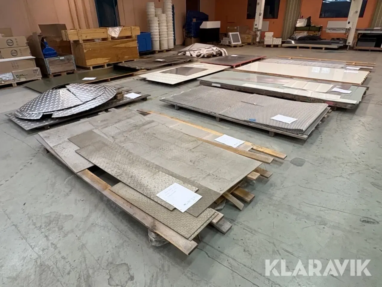Billede 1 - Assorterede rustfrie plader - 10 paller