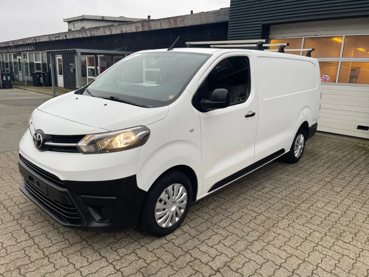 Billede 2 - Toyota ProAce 2,0 D 120 Long Base+