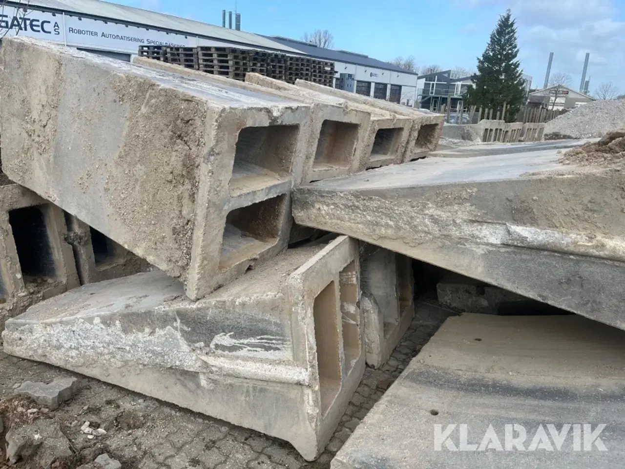 Billede 4 - A klodser beton +50styk