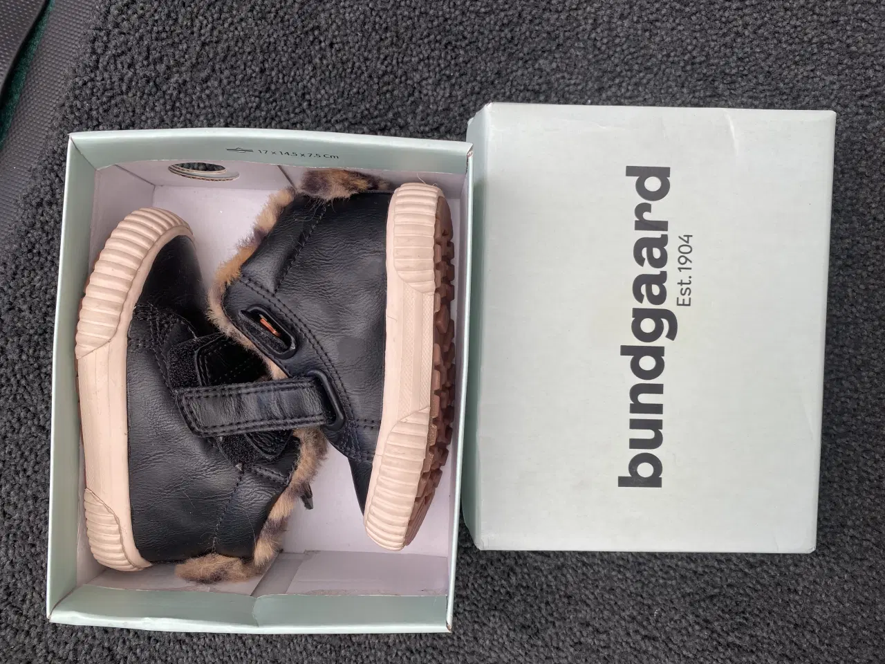 Billede 5 - Borne sko som ny