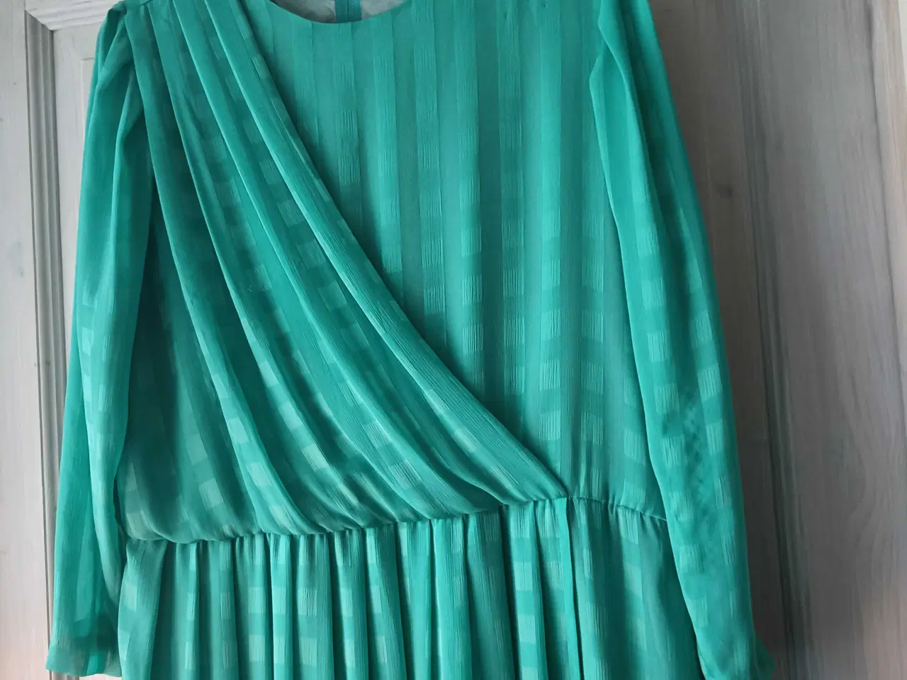 Billede 2 - Gäsler grønt feste kjole 42str 