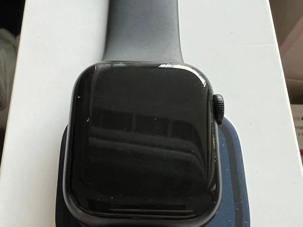 Billede 3 - Apple Watch Series 8 Midnight, 41 mm, mobil + GPS