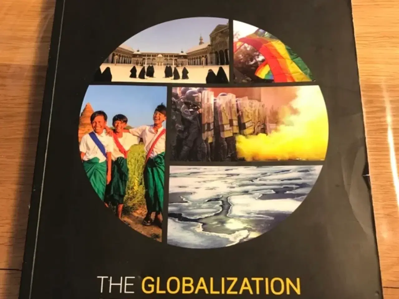 Billede 1 - Studiebog - The Globalization of World Politics