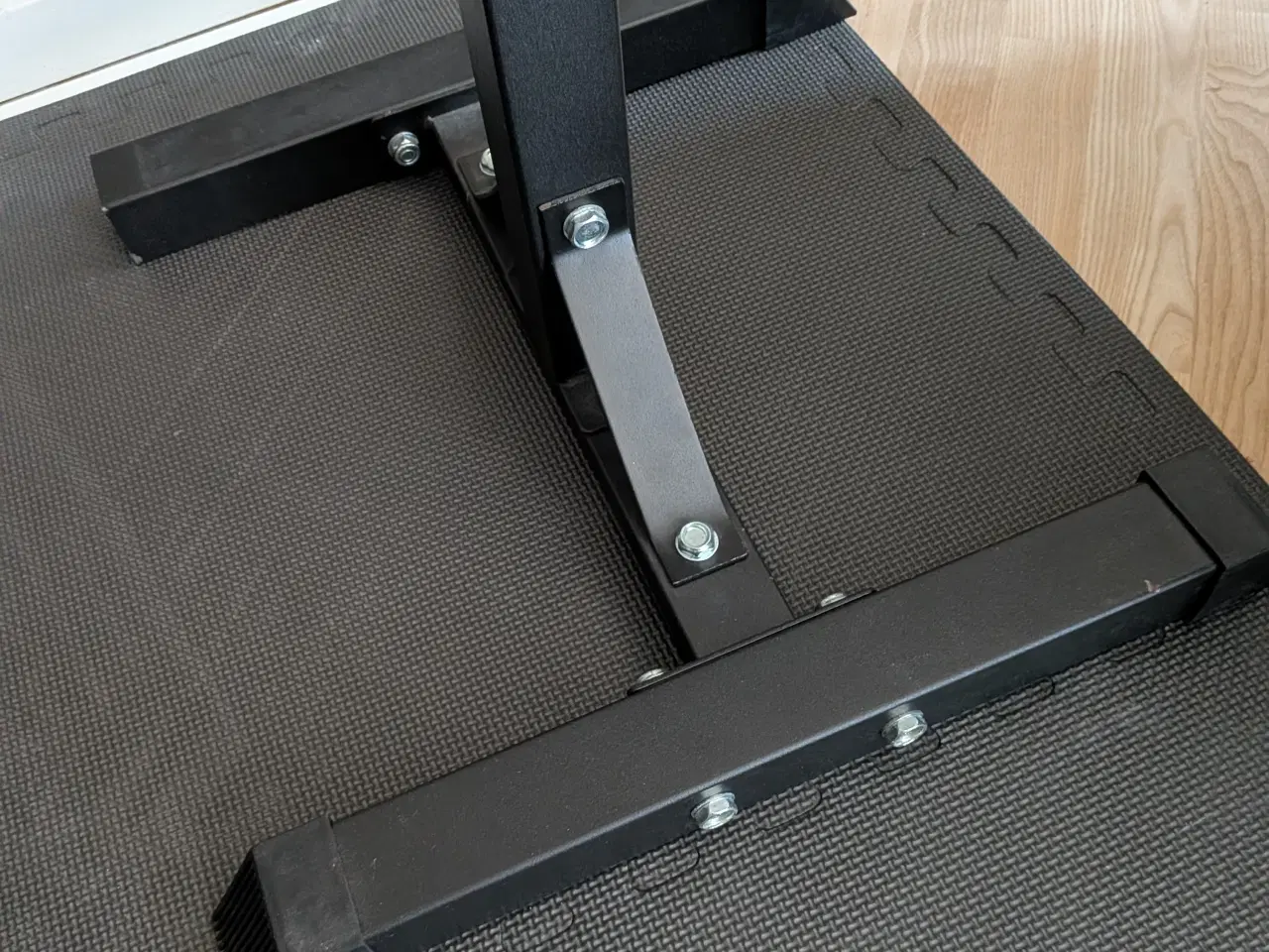 Billede 5 - Vægtstang med vægte stativ og måtter