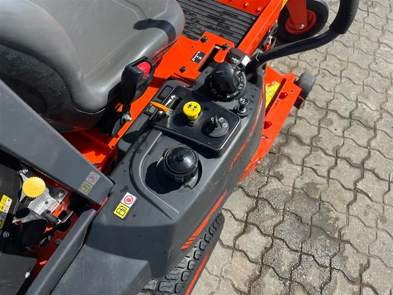 Billede 12 - Kubota Z122R Zeroturn med 2cylinderet Kawasaki motor