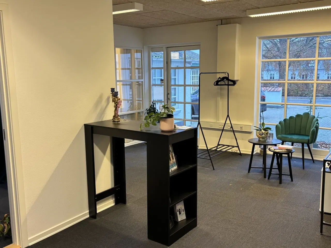 Billede 3 - Flot renoveret erhvervslejemål – centralt beliggende i Årslev