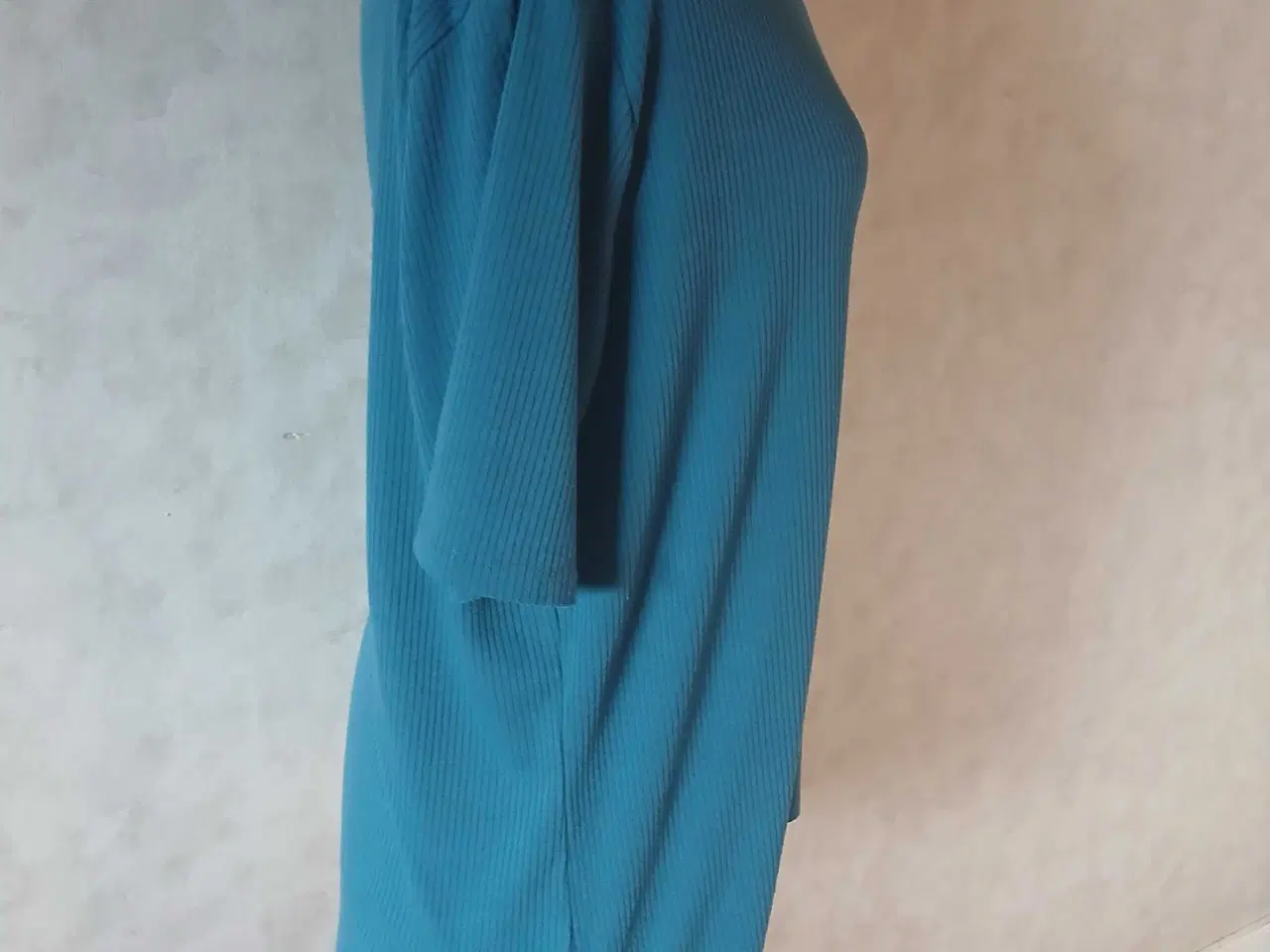 Billede 2 - Rib strik T-shirt str XL 