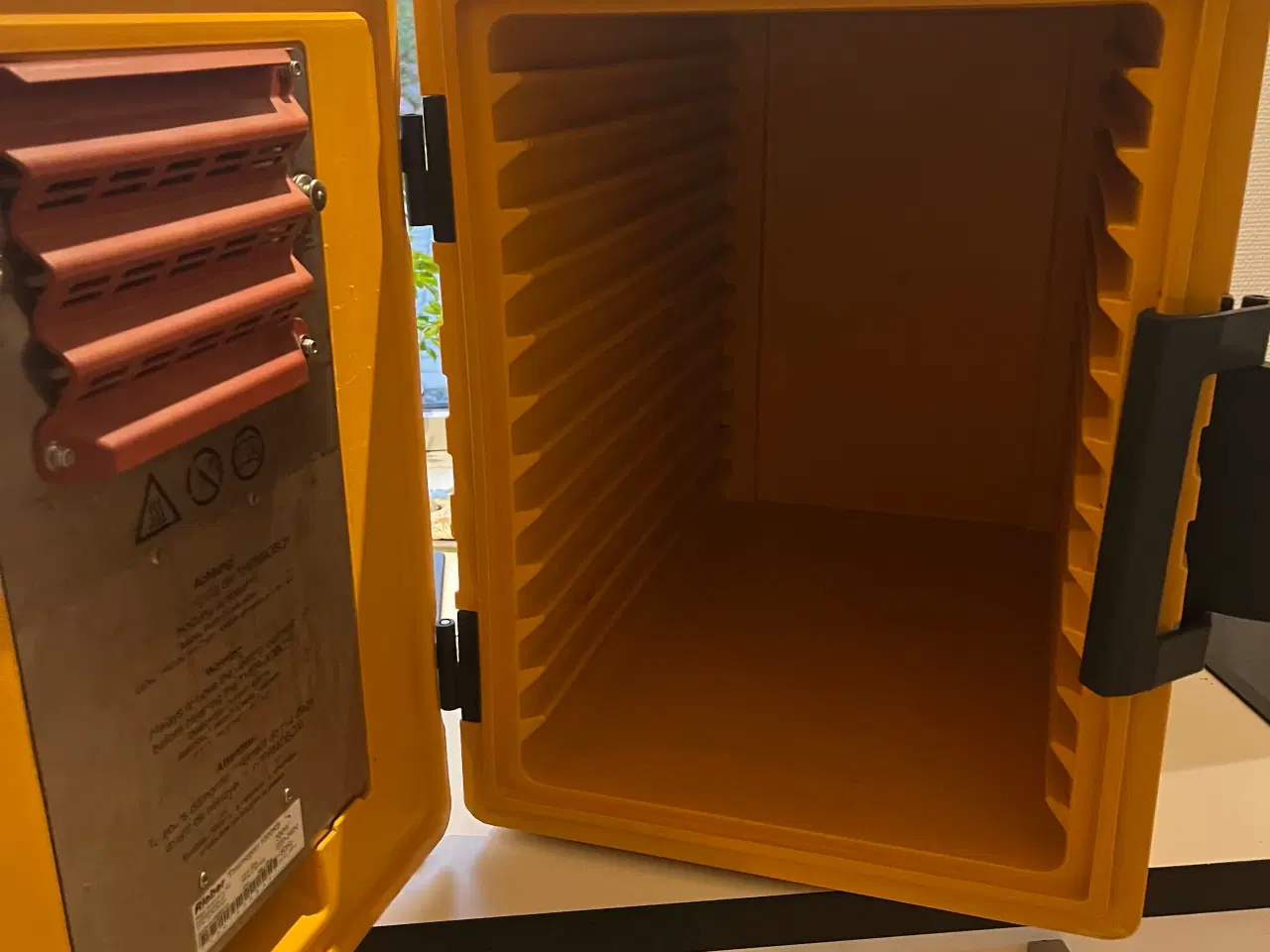 Billede 3 - RIEBER TERMOKASSE 