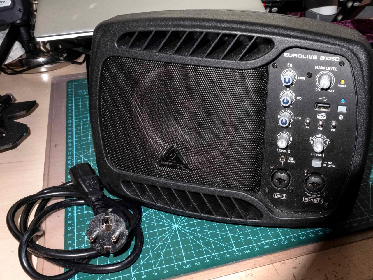 Billede 1 - Behringer Eurolive B105D Monitor.