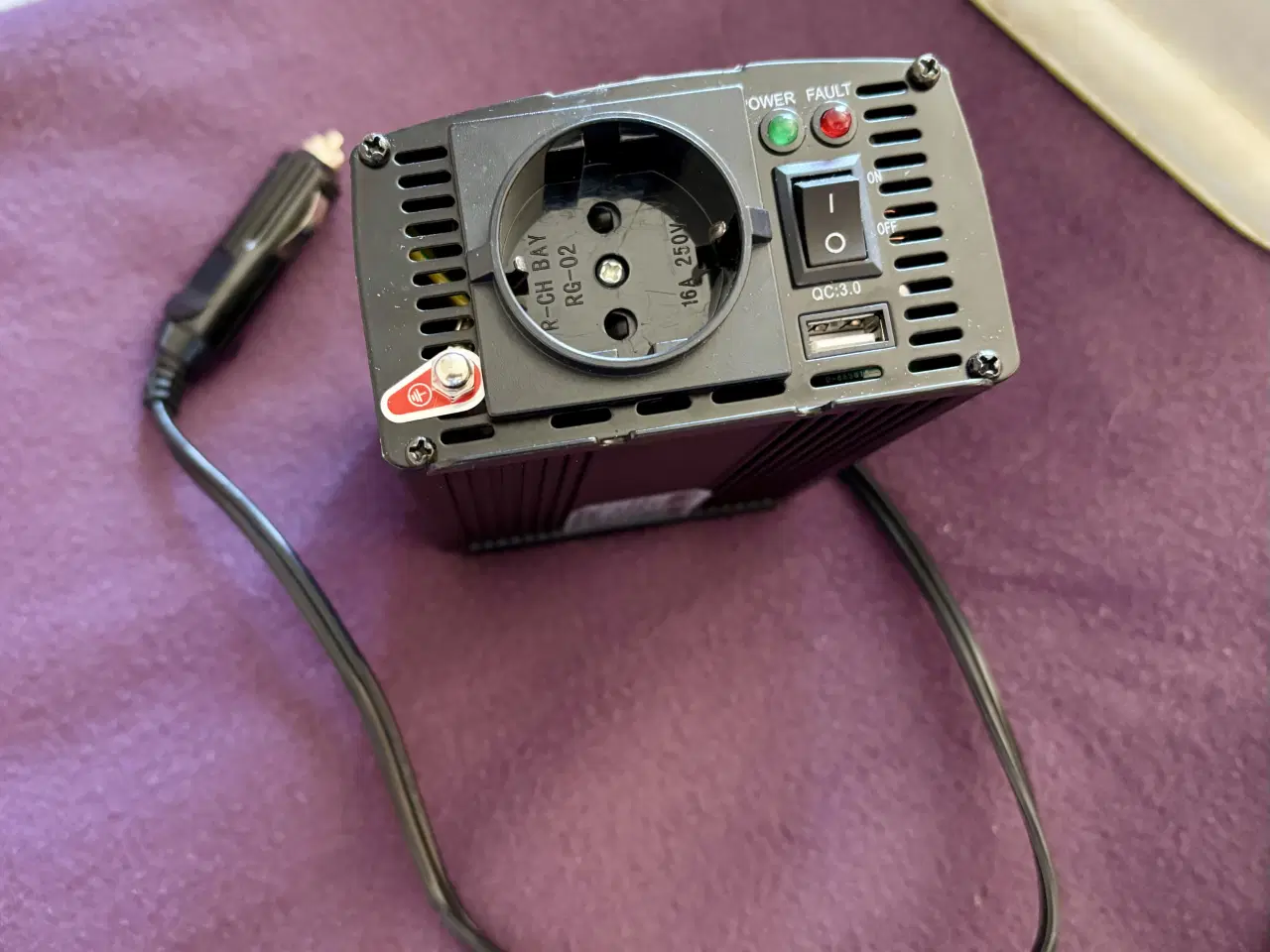 Billede 2 - Inverter 300W til autocamper/campingvogn