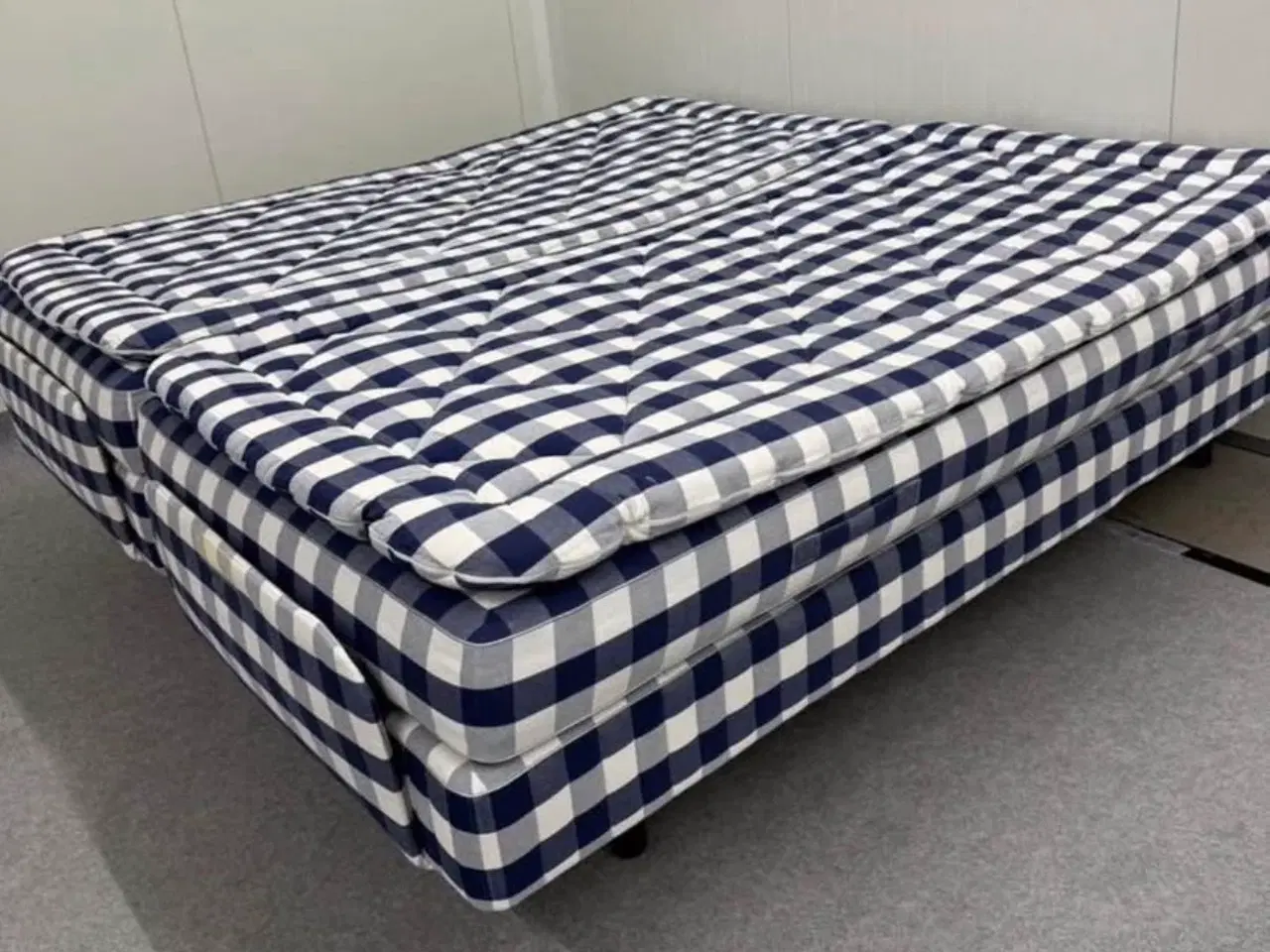 Billede 2 - Hästens elevationsseng i blød 210x210