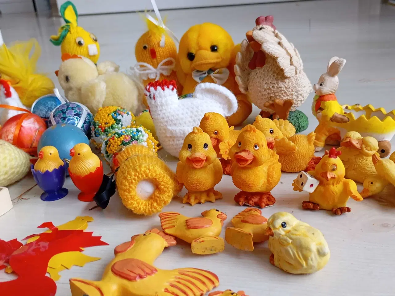 Billede 5 - Kasse med påskepynt