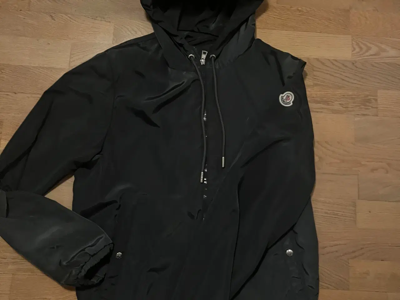 Billede 1 - Helt ny moncler vindjakke