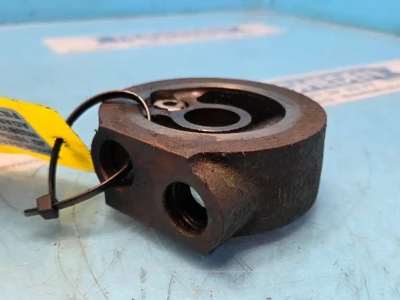 Billede 3 - John Deere 6359T Adapter Oliefilter R53812