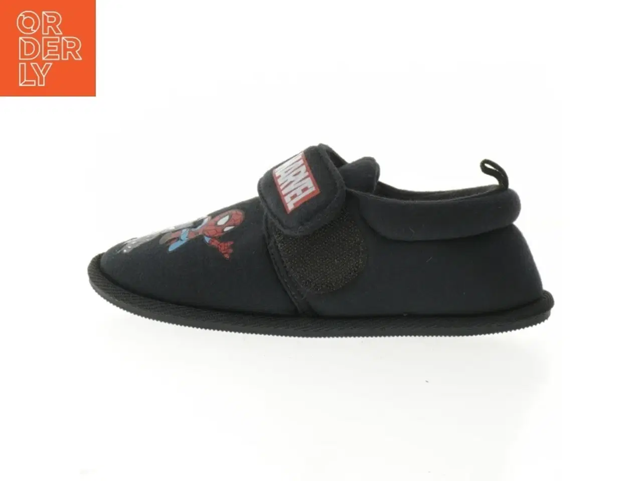 Billede 1 - Børnesutsko med Marvel-motiv fra Marvel (str. 32. - 33)