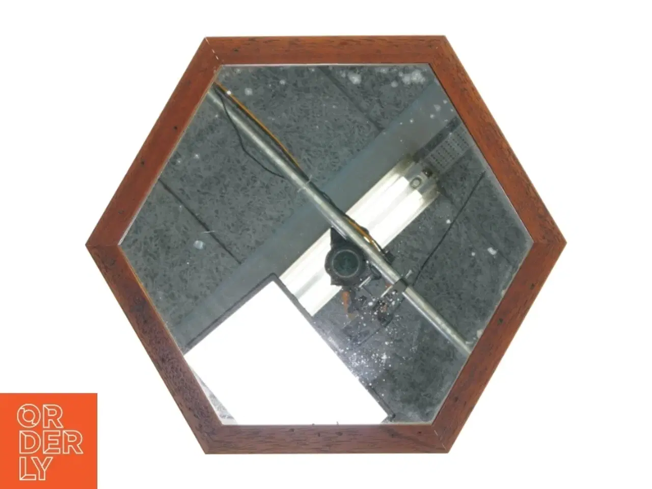 Billede 1 - Hexagonalt spejl med træramme (str. 45x39 cm)