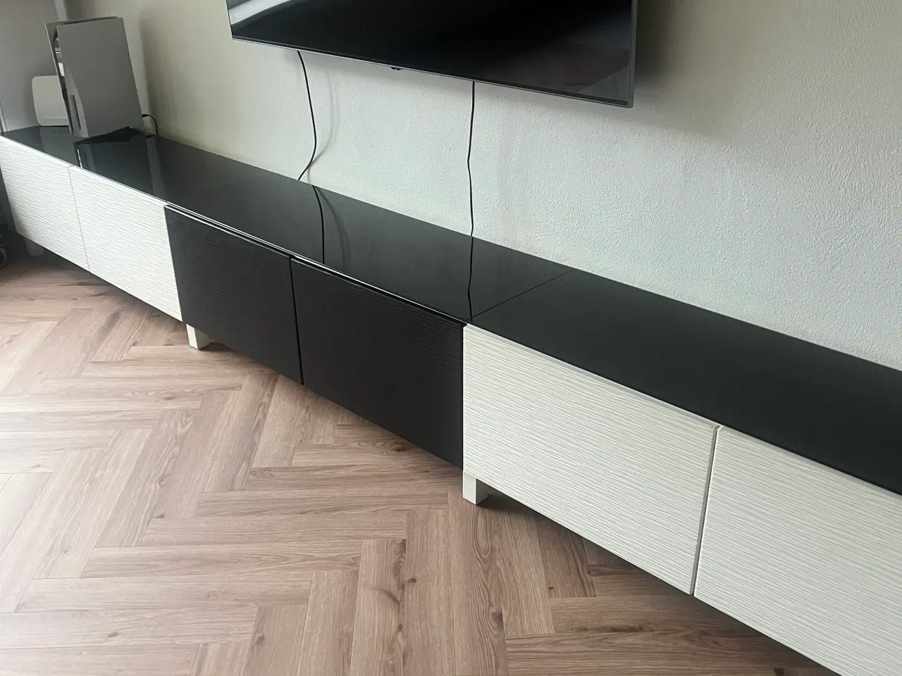 Billede 2 - TV bænke 