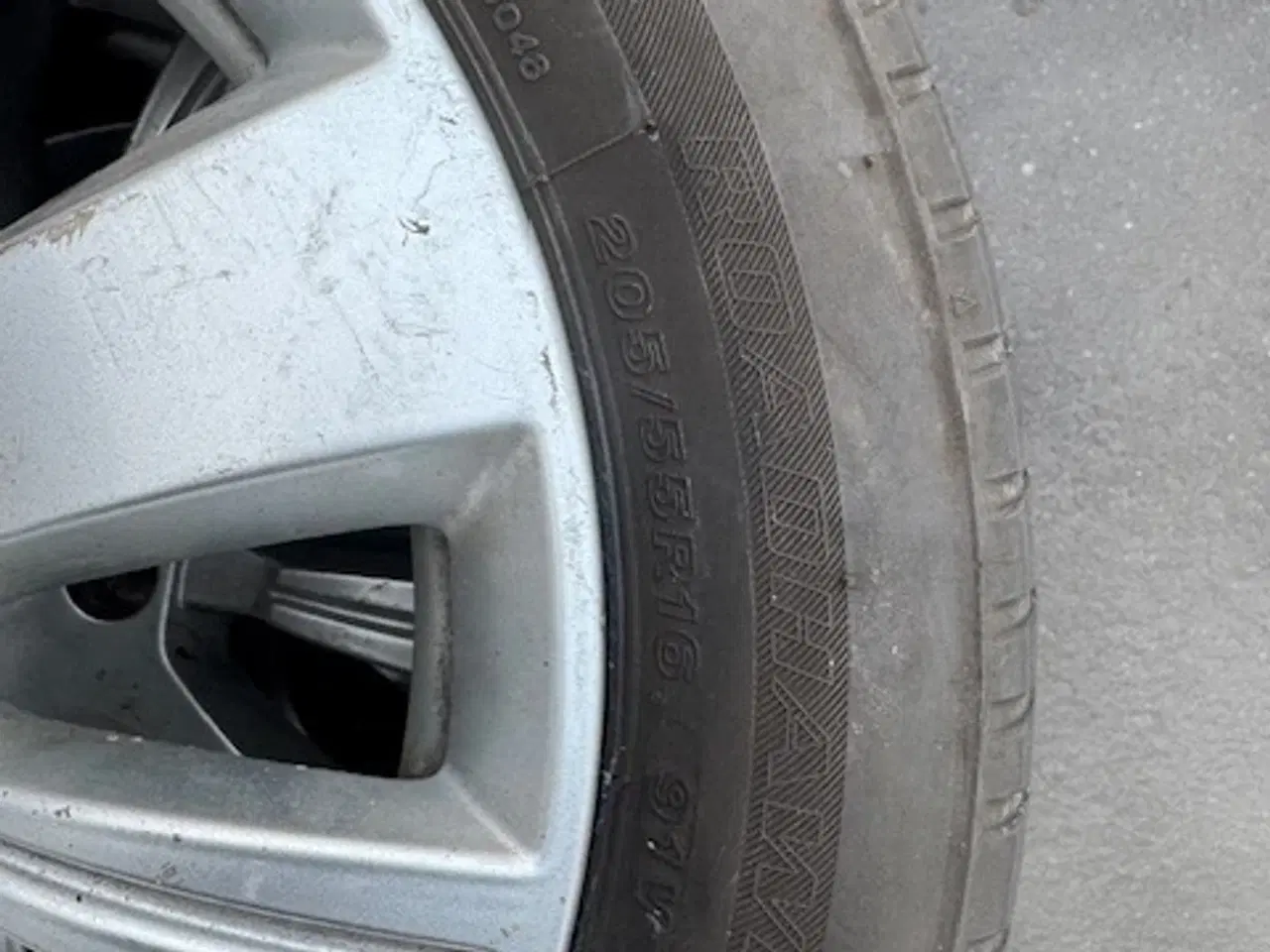 Billede 2 - Renault dæk med fælge 