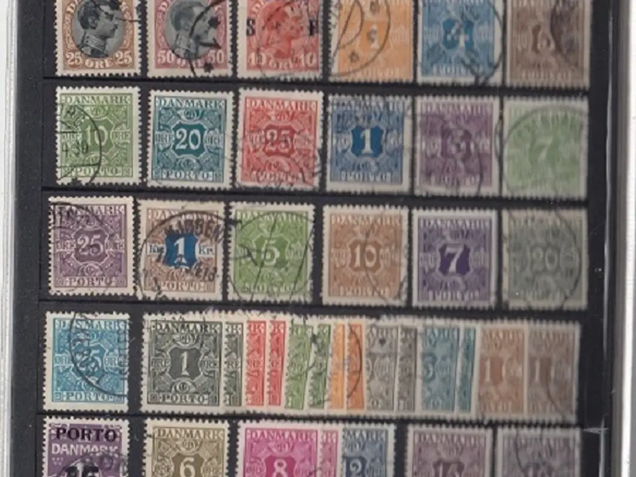 Billede 2 - Portomærker 2 sæt. 400 stk. I alt.