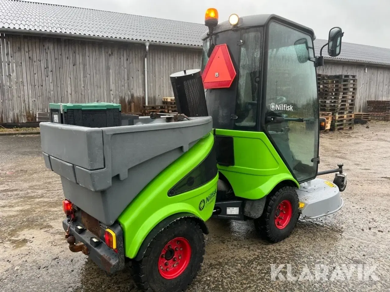 Billede 5 - Redskabsbærer Nilfisk City Ranger 2250