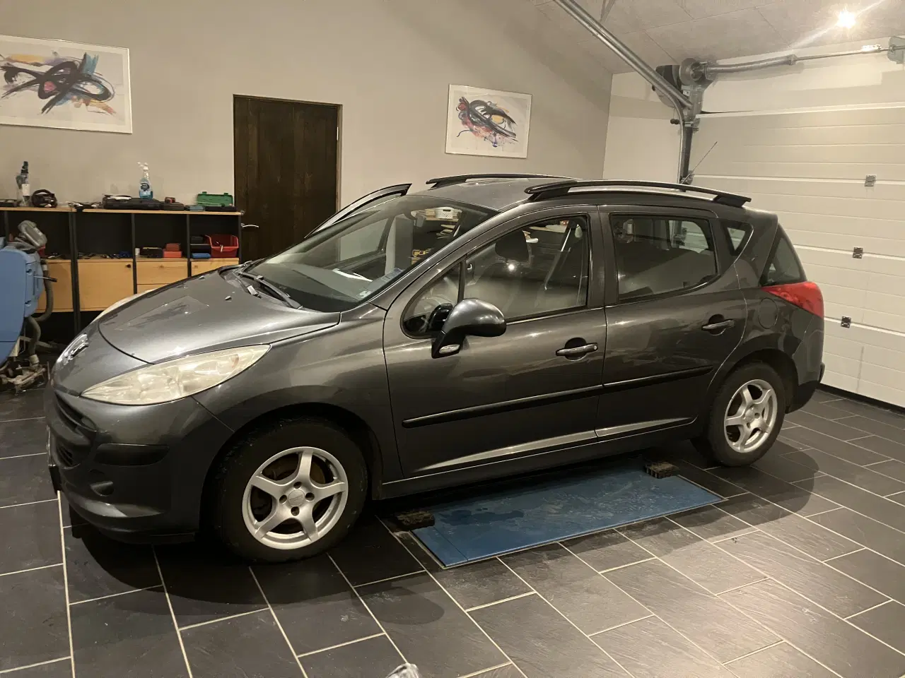 Billede 2 - Super bil kører landet på literen 