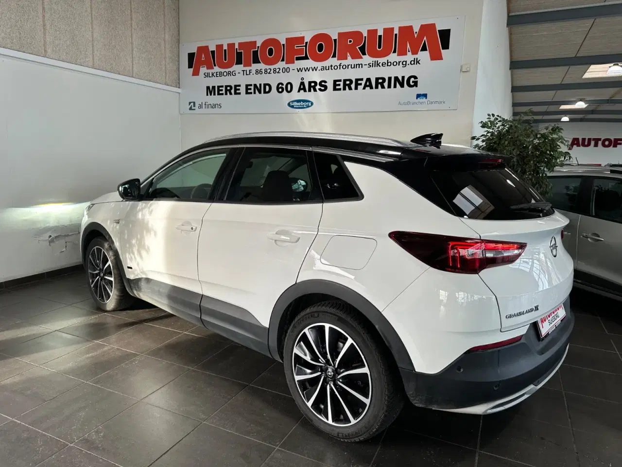 Billede 17 - Opel Grandland X 1,6 Hybrid Ultimate aut.