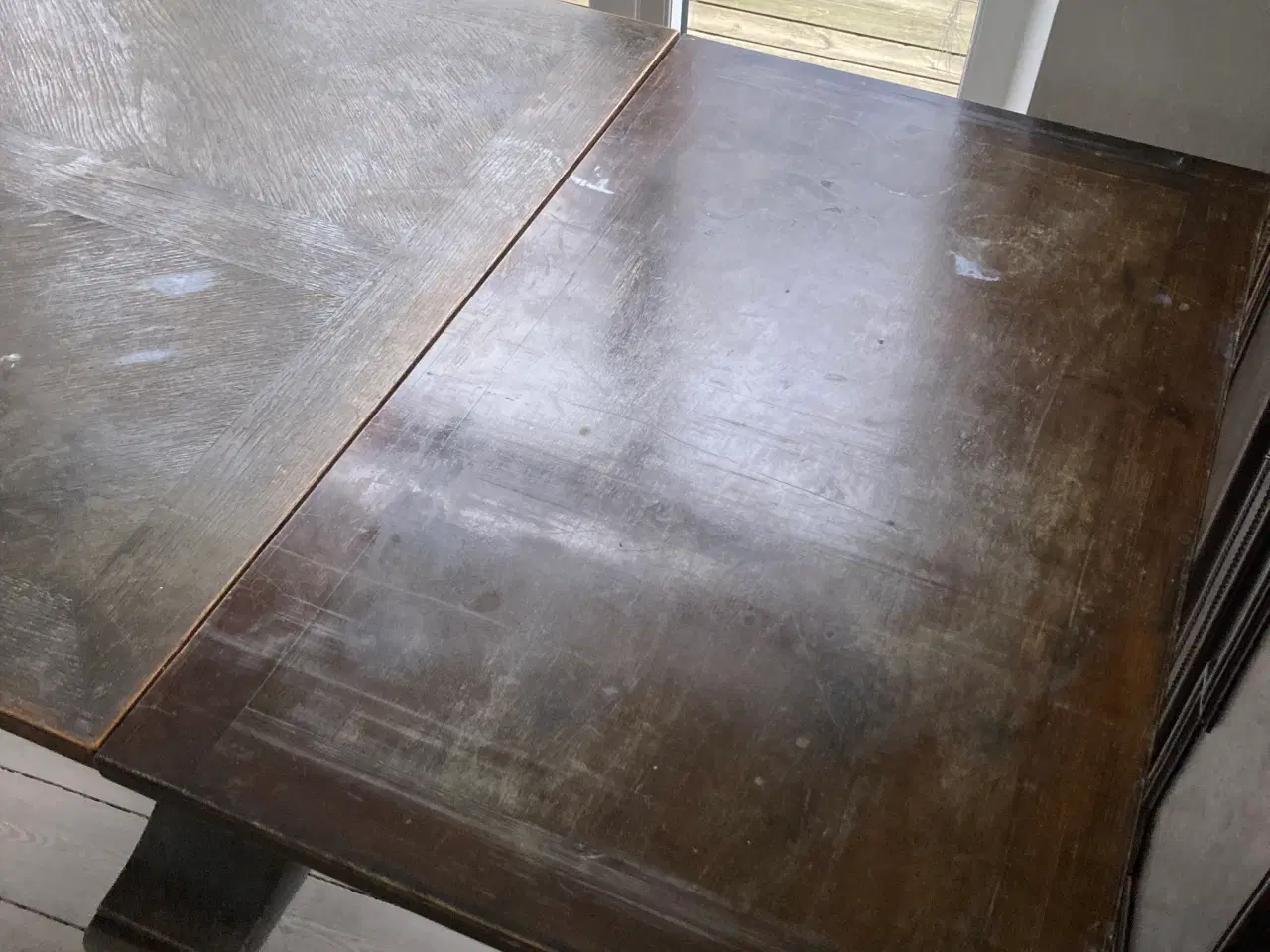 Billede 3 - Flot træ spisebord m. Ekstra udtræk