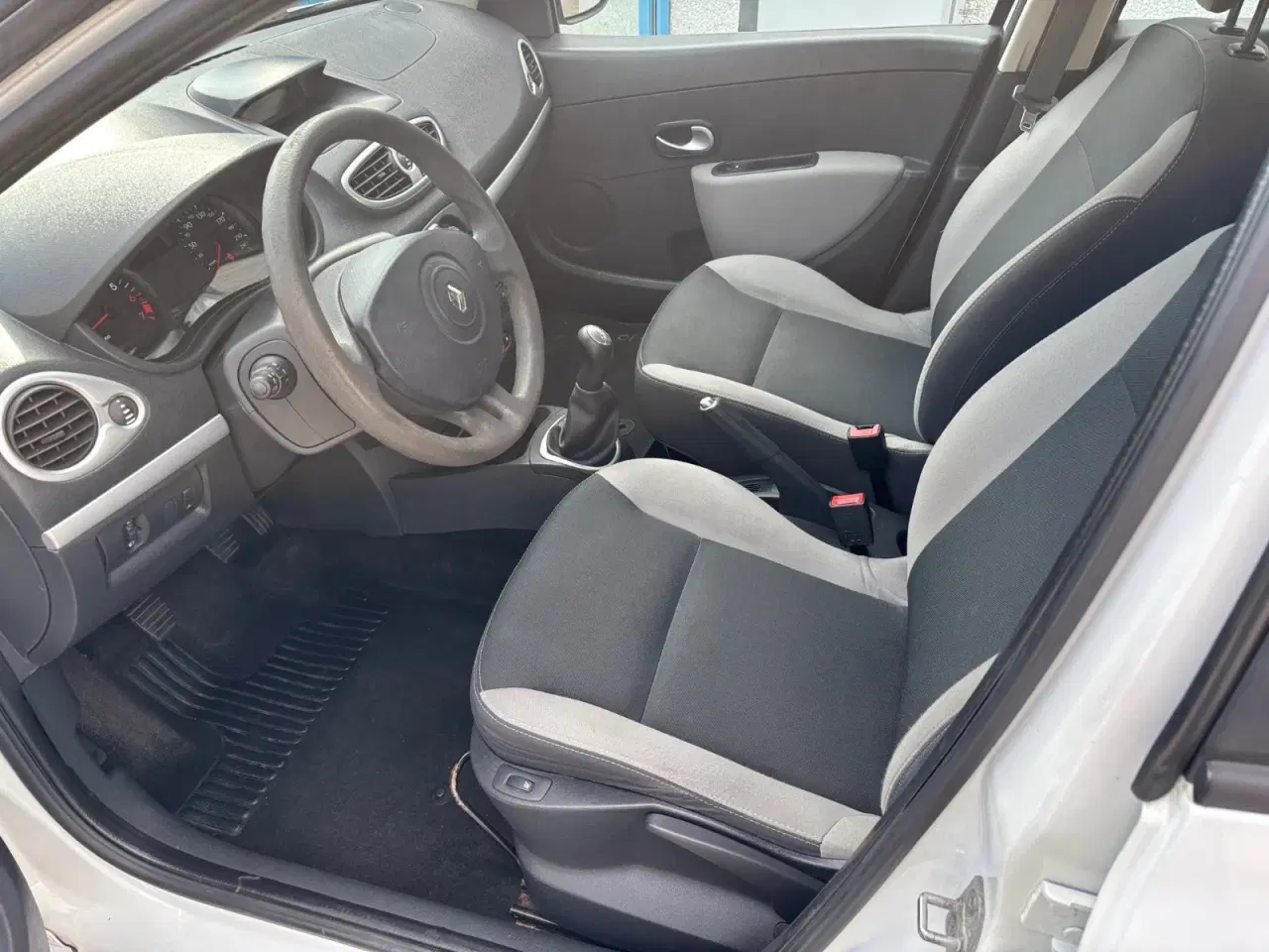 Billede 6 - Renault Clio III 1,2 16V Authentique Sport Tourer