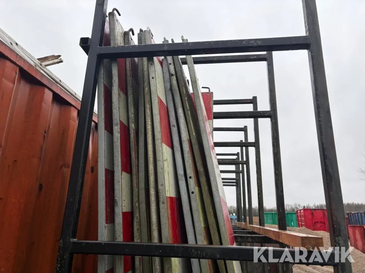 Billede 10 - Stativ med vejskilte cirka 39 skilte