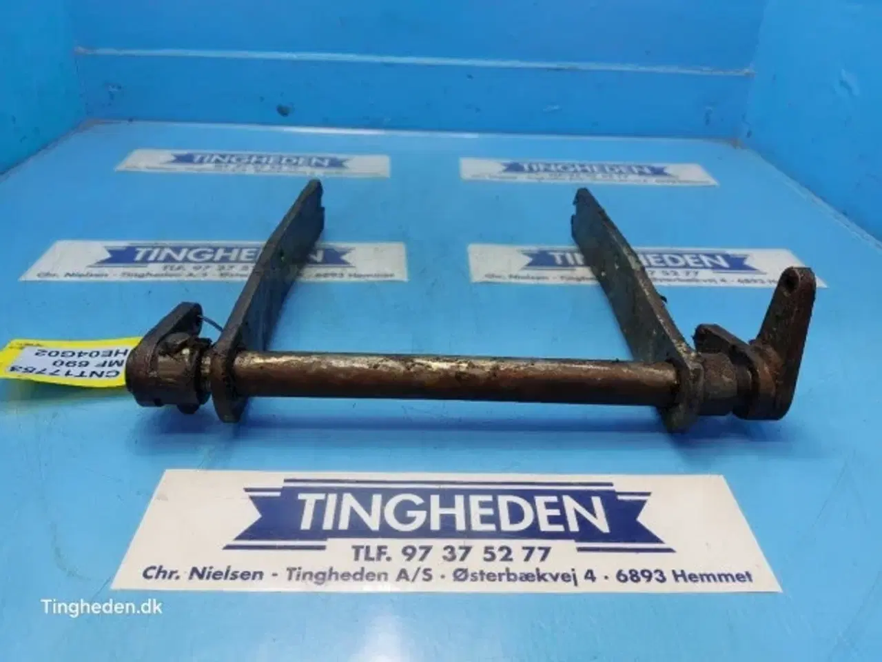 Billede 1 - Massey Ferguson 690 Håndbremse Beslag 1681539M92