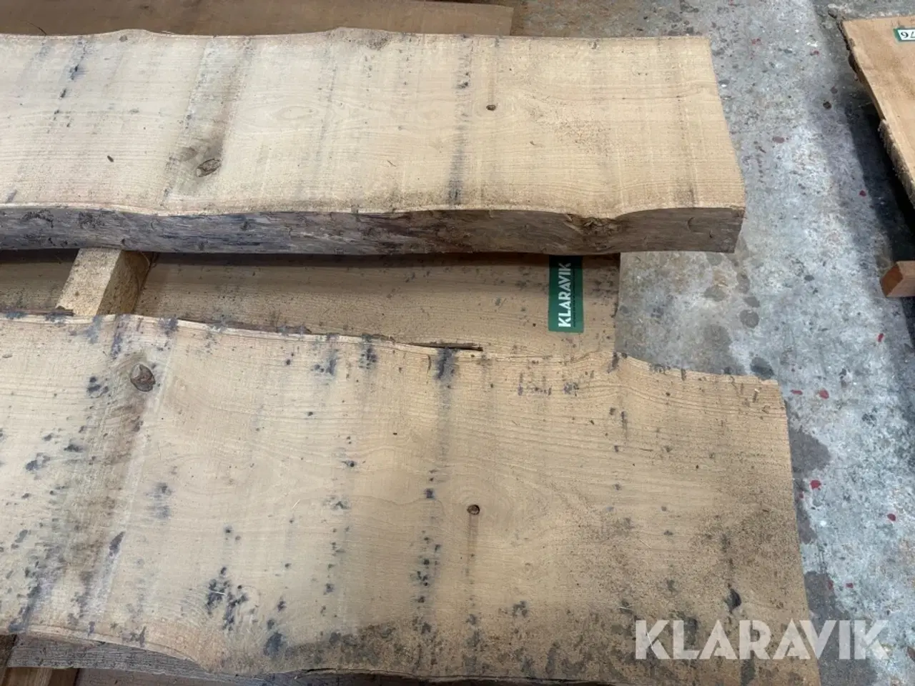 Billede 2 - Kastanje træs planker 2 styk