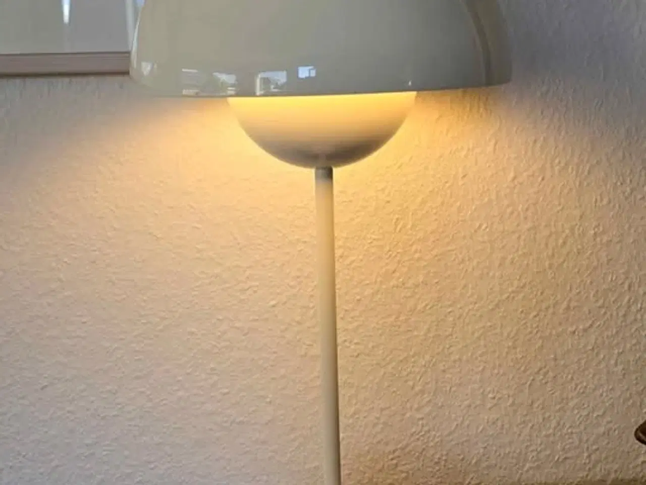 Billede 1 - Flowerpy VP3 bordlampe