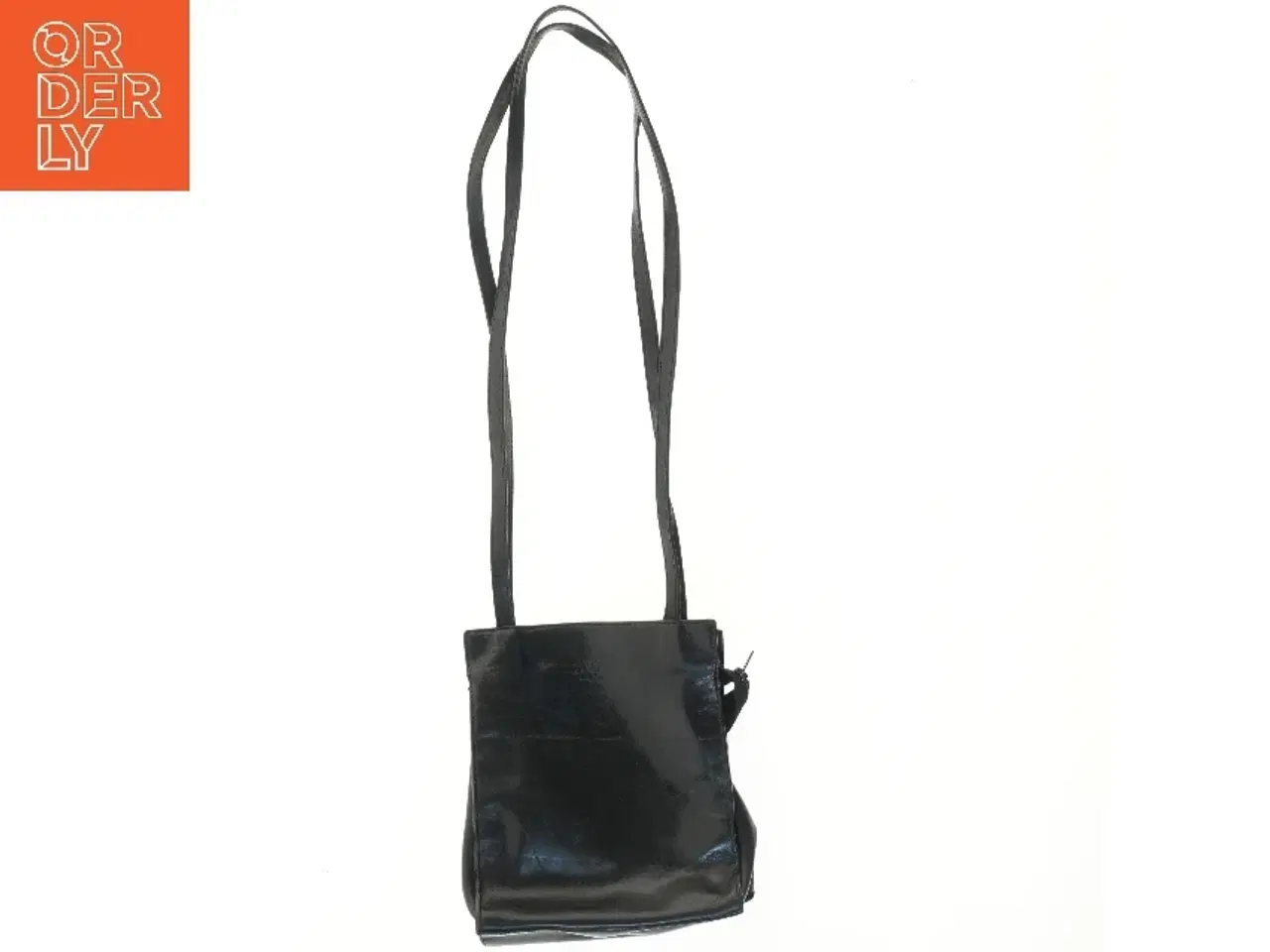 Billede 1 - Sort skuldertaske fra Adax (str. 25x22 cm)