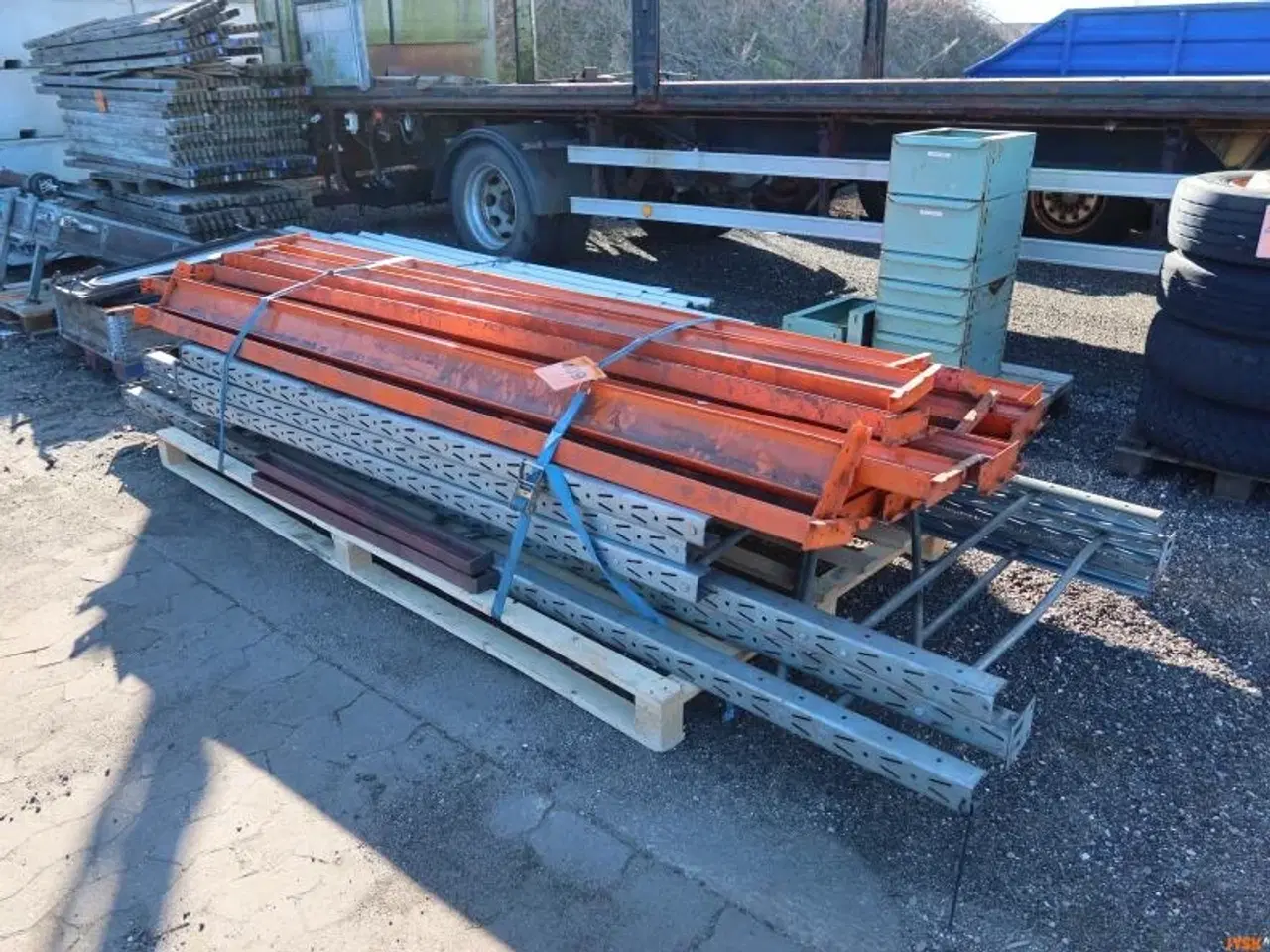 Billede 1 - PALLEREOL. Se bi