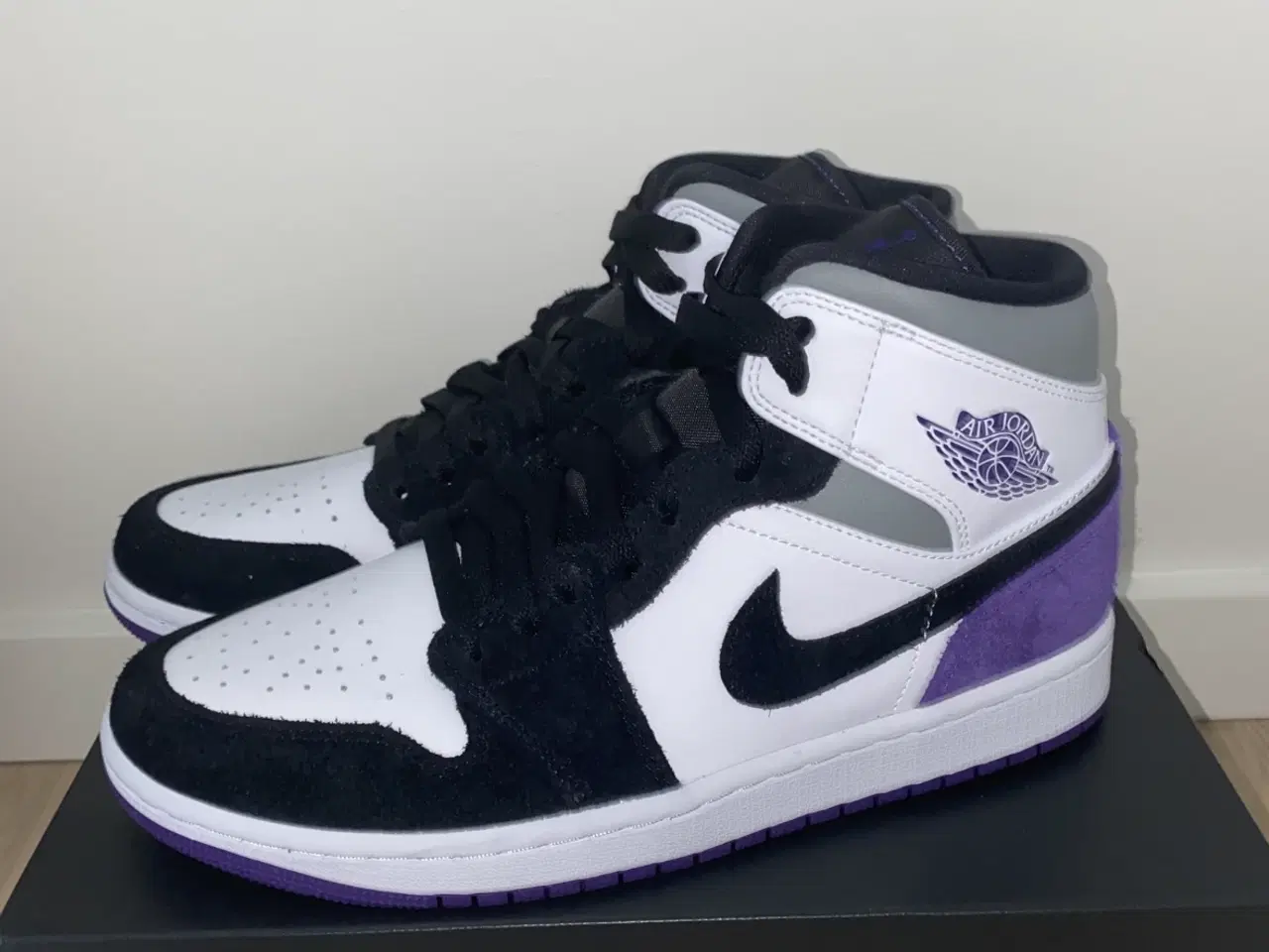 Billede 1 - Jordan 1 mid se purple