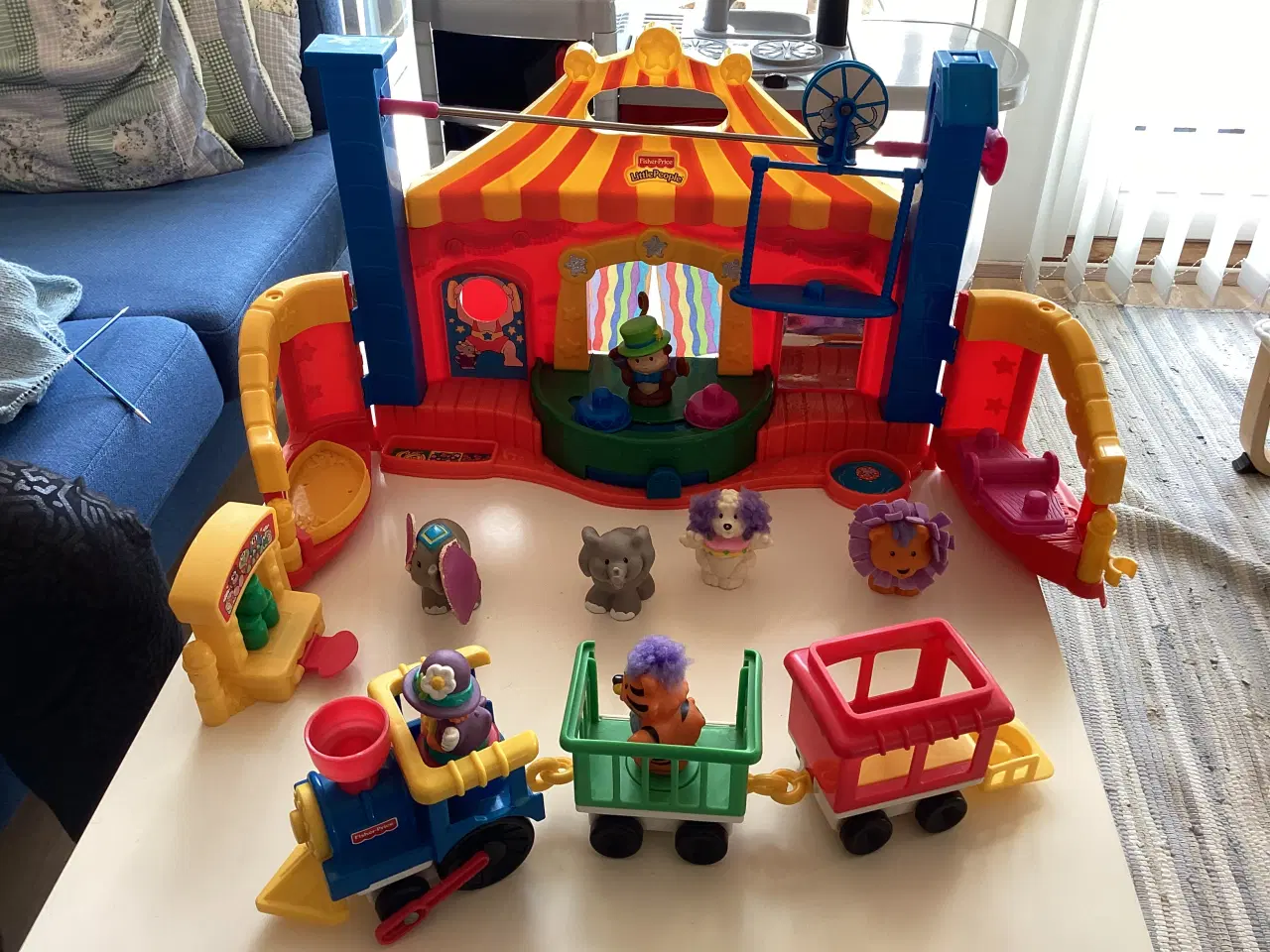 Billede 1 - Kvalitets legetøj fra FISHER PRICE Little People