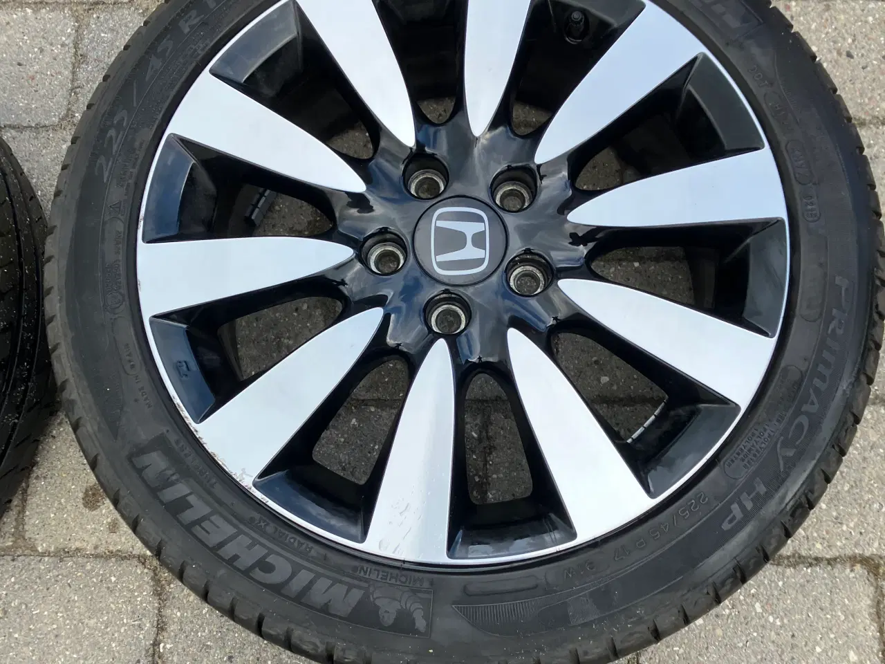 Billede 4 - Honda 17” org. Alufælge med dæk
