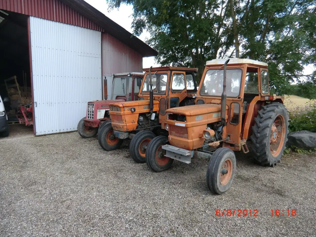 Billede 5 - KØBES Traktore og Entrepenørmaskiner