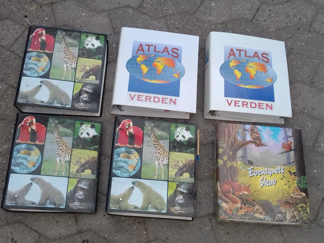 Billede 1 - havebøger + atlas