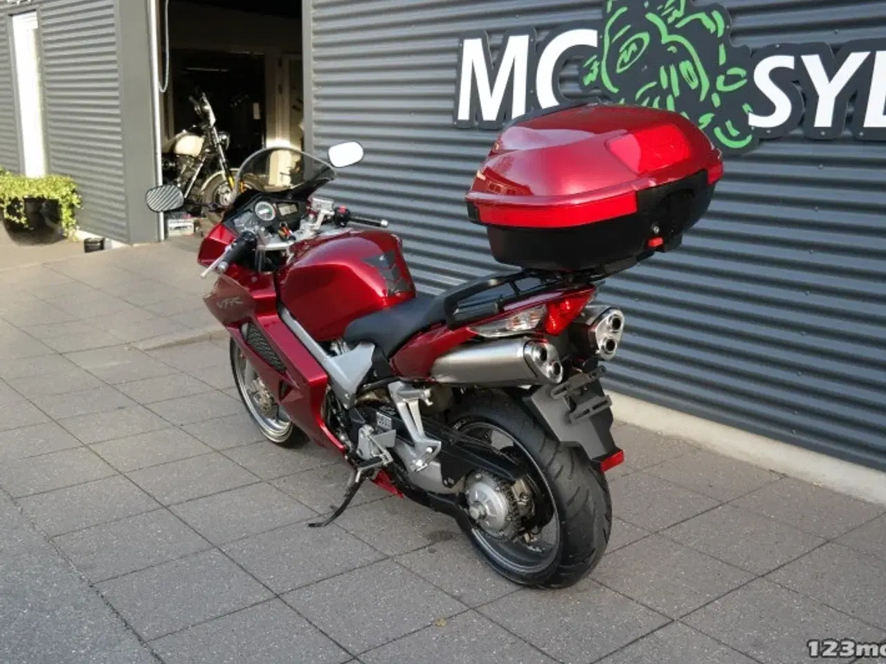 Billede 17 - Honda VFR 800 F MC-SYD       BYTTER GERNE