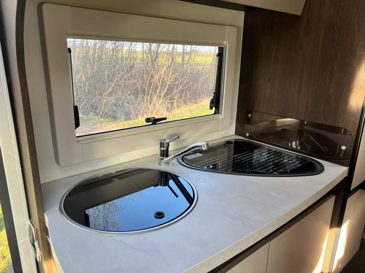 Billede 19 - Benimar Sport 340 Northautokapp fra juni 2022