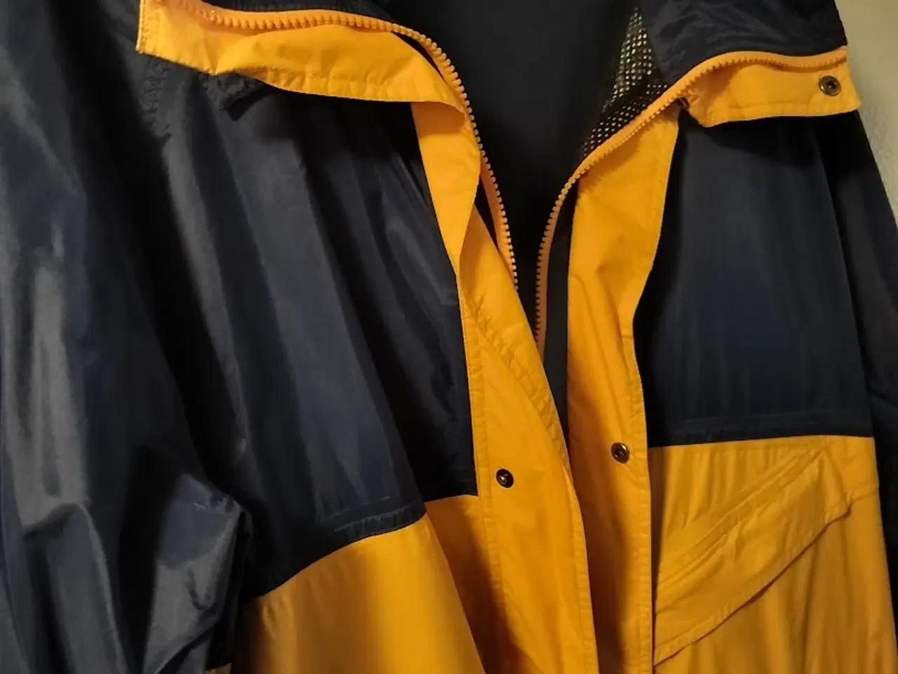 Billede 1 - Regnsæt mrd bukser