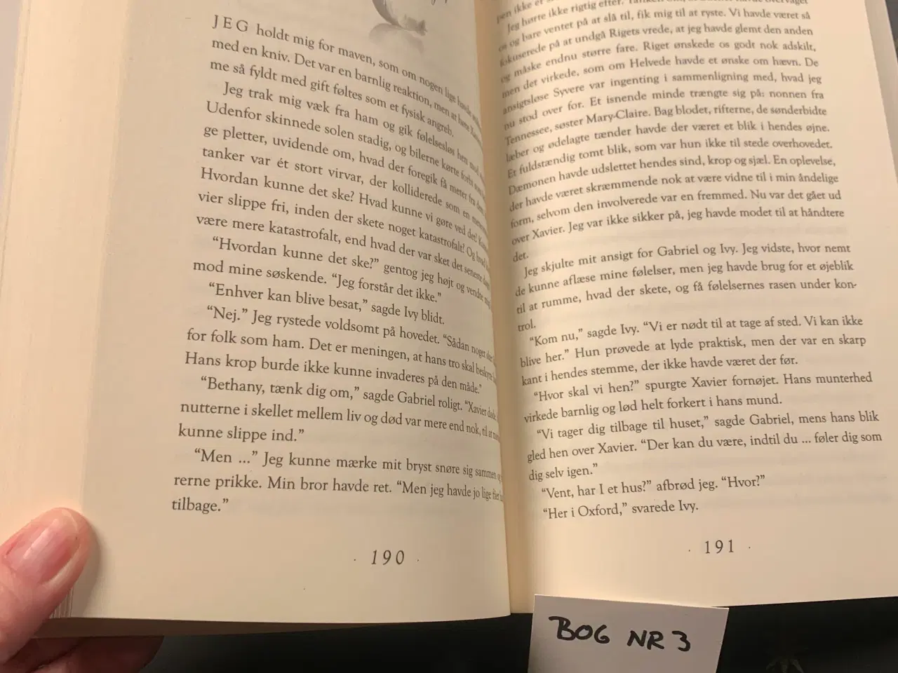 Billede 5 - Romanerne Halo og Heaven