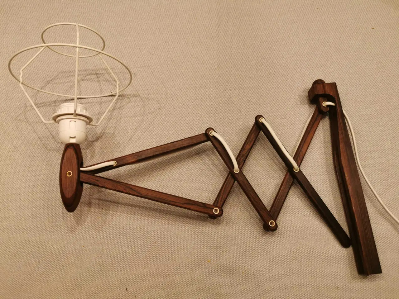 Billede 8 - Le Klint Sakselampe (Palisander) Model 234?