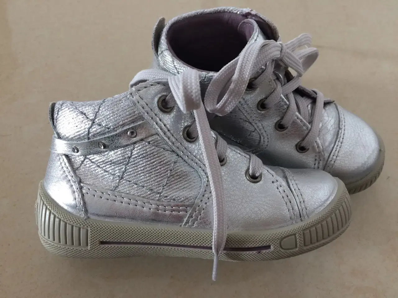 Billede 1 - NYE støvletter fra Superfit