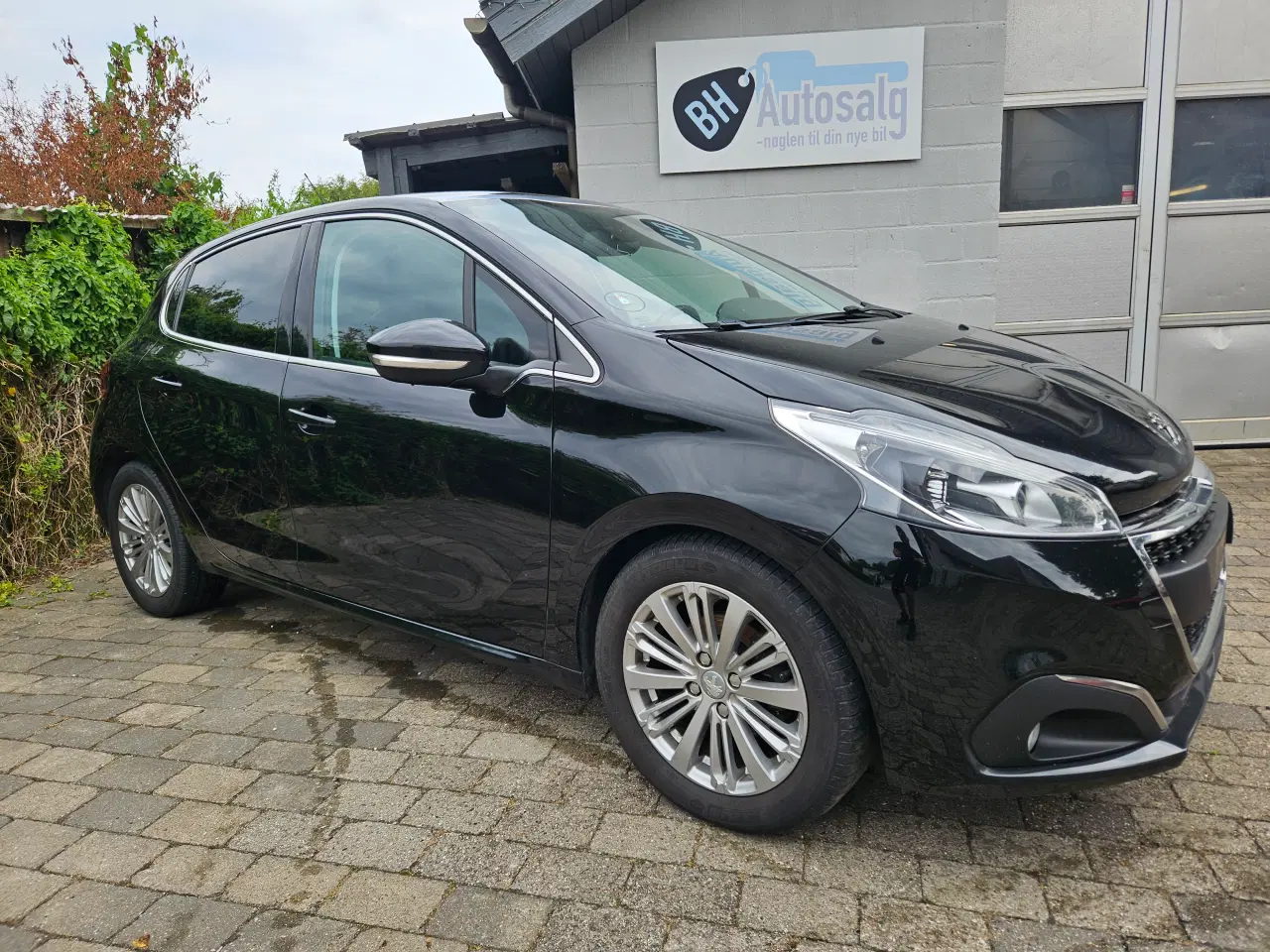 Billede 2 - Peugeot 208 privé bluehdi 100