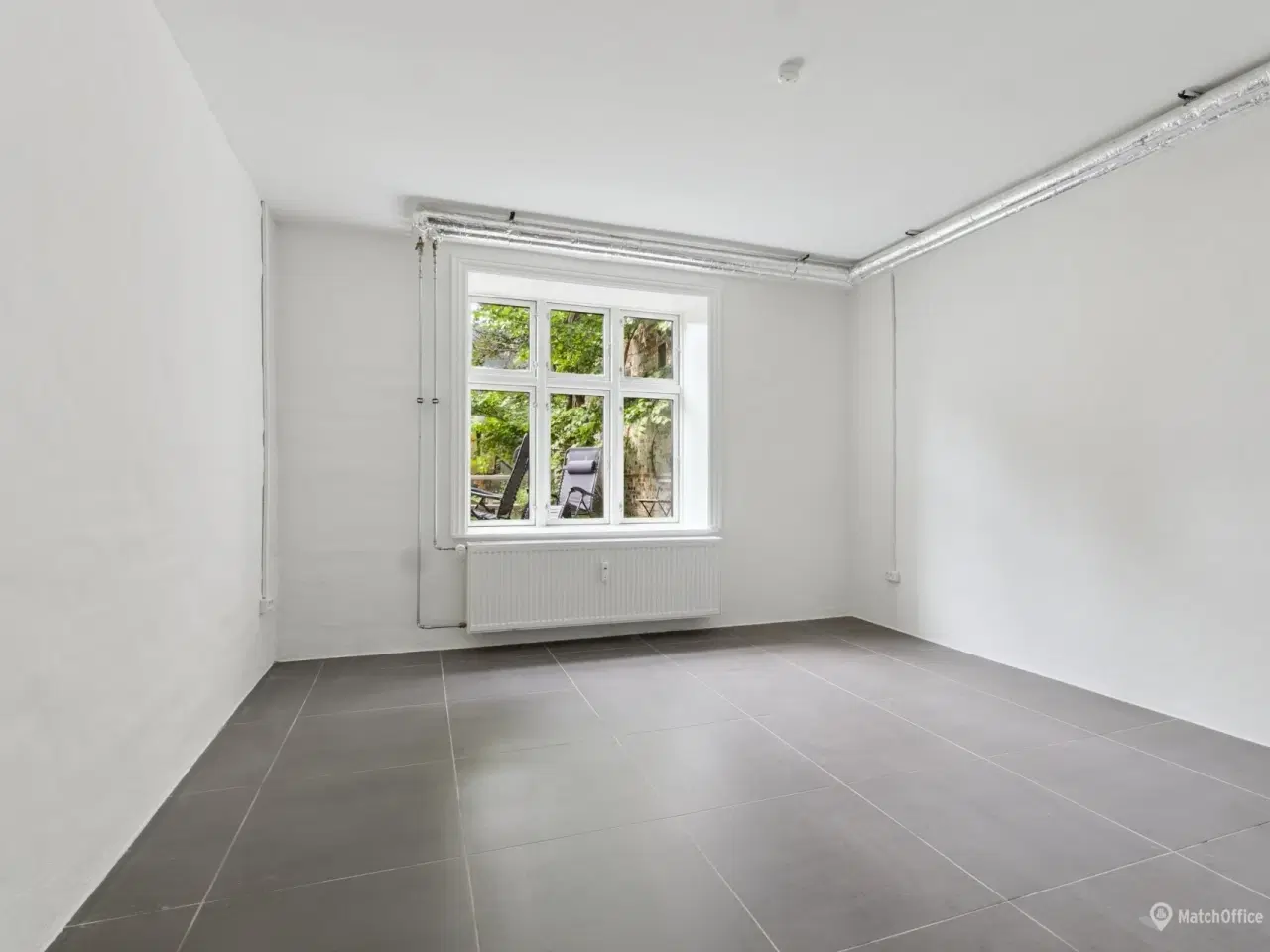 Billede 8 - Fint Kontor /showroom i stille gård.