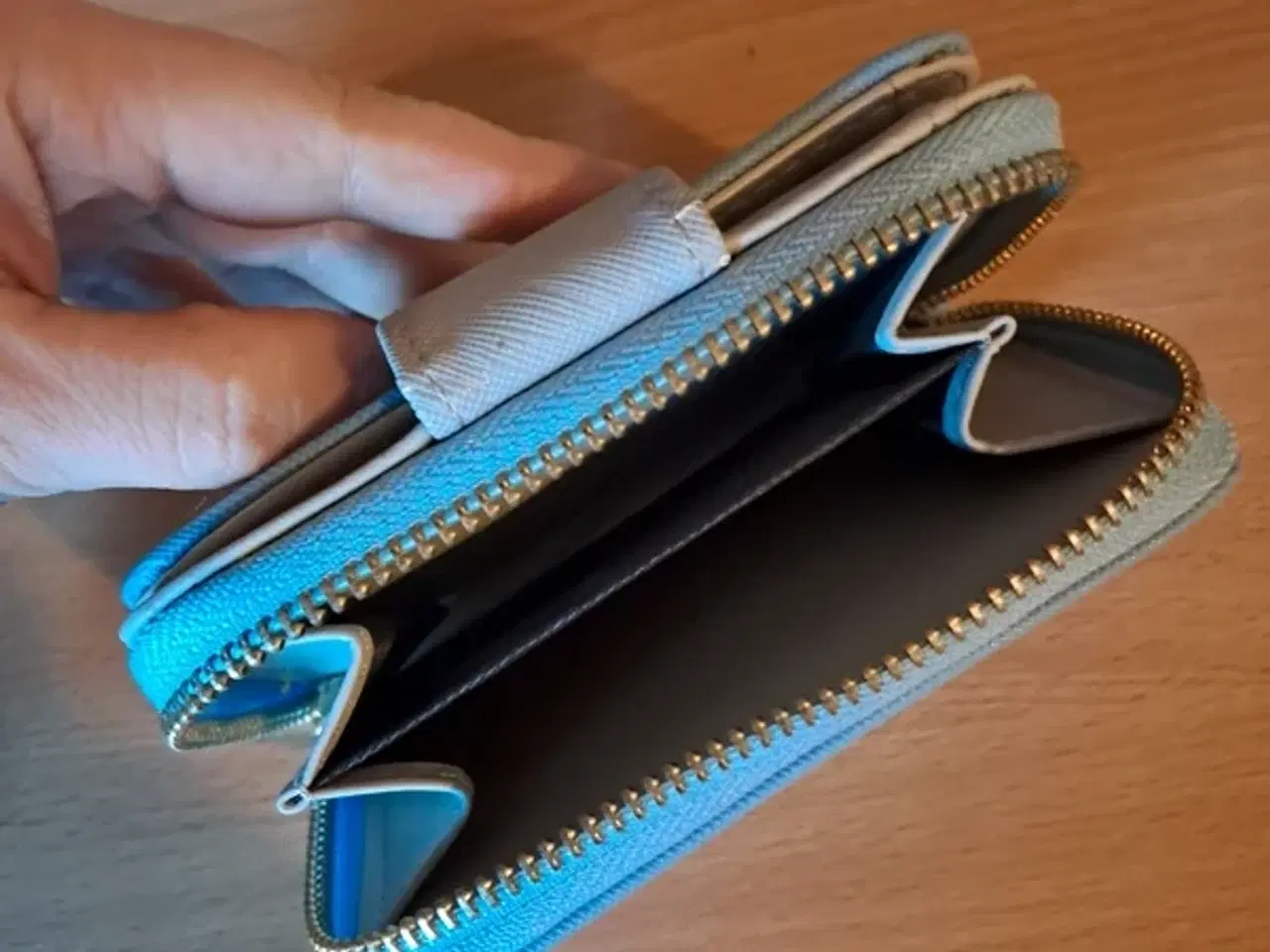 Billede 3 - Piavoonsel, Pung blå