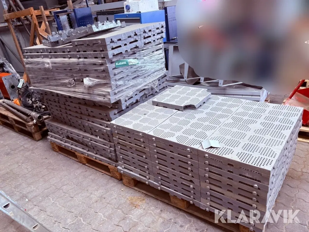 Billede 1 - Plast gulv Thermoplast 190 styk a 40x40cm