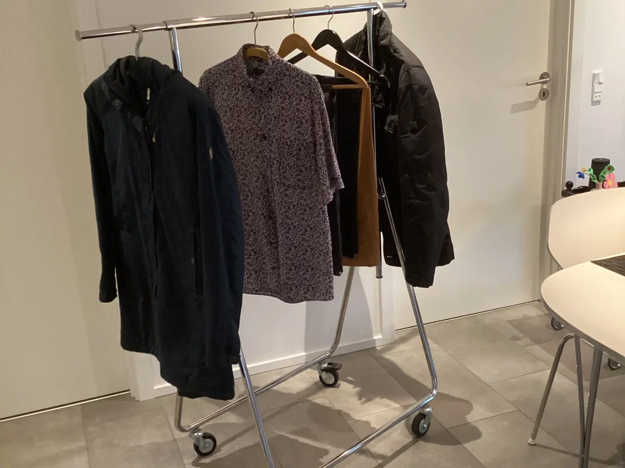 Billede 1 - Tøjstativ sammenklappelig af stål